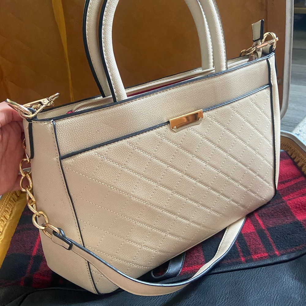 Elegant Cream Handbag